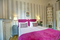 Business Room, Non Smoking (1 Queen bed or 2 Single beds)