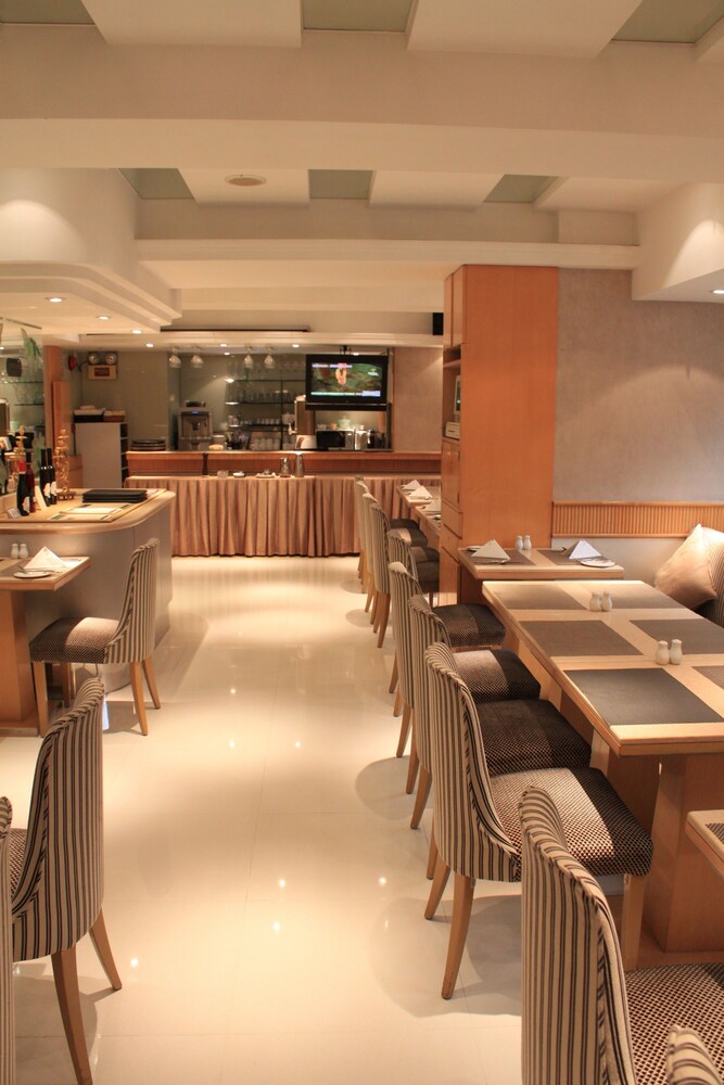 Coffee Shop