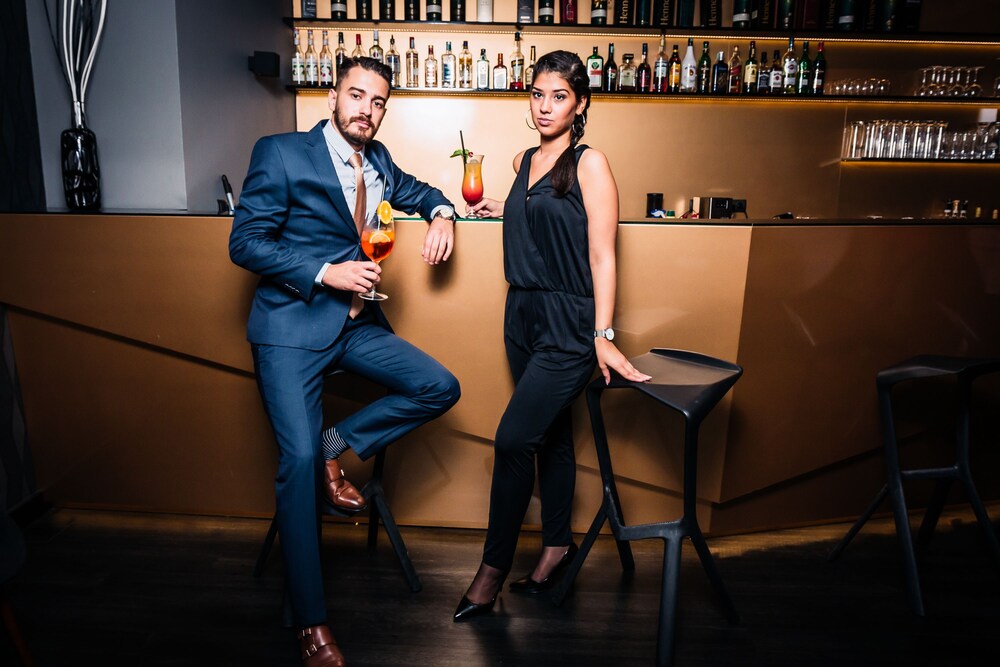 Hotel Bar