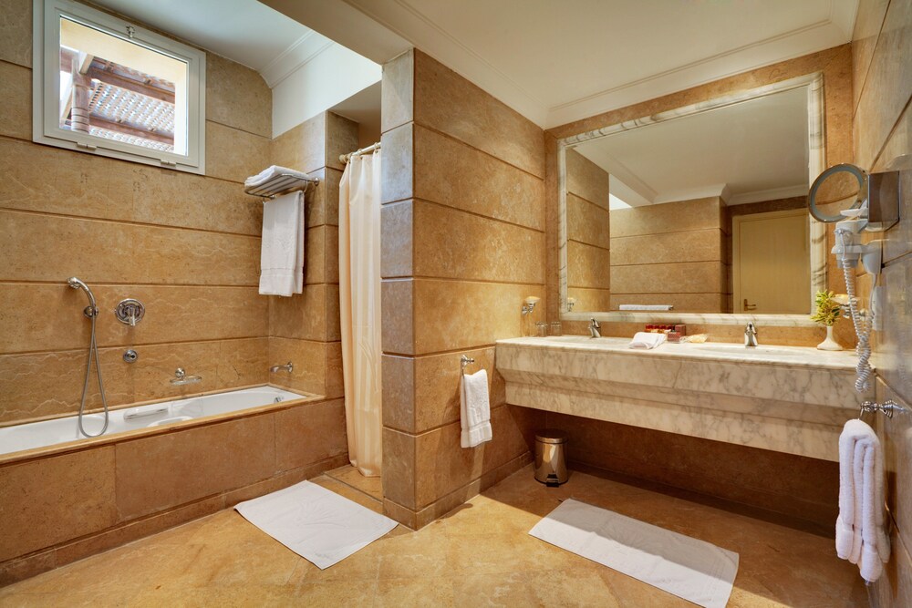 Bathroom, Sheraton Soma Bay Resort