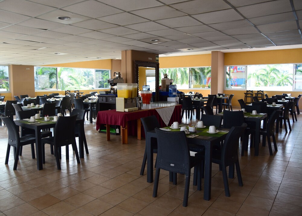 Family Dining