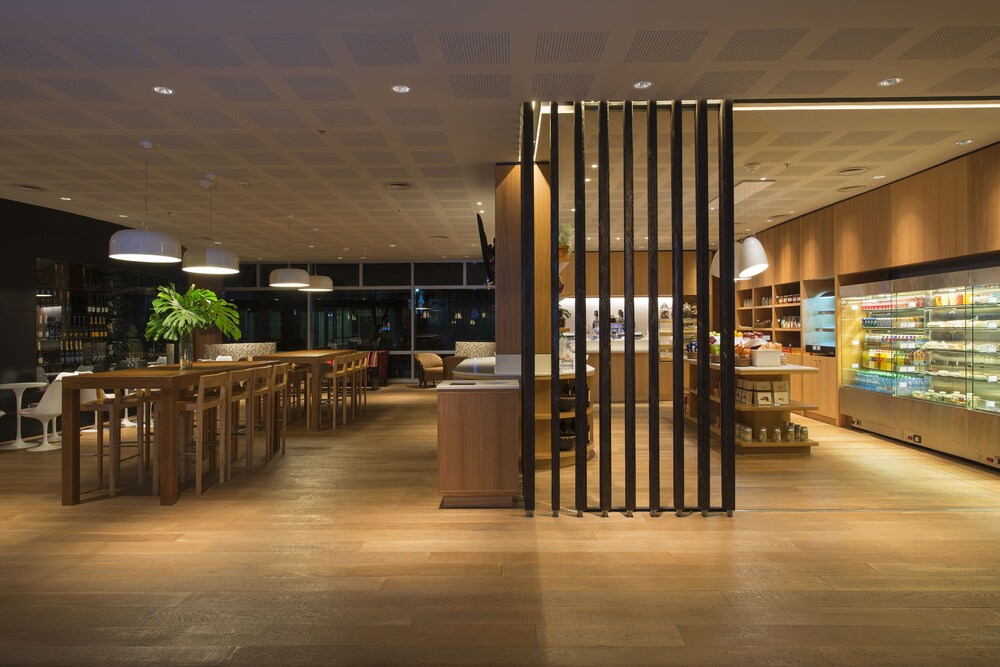 Coffee Shop