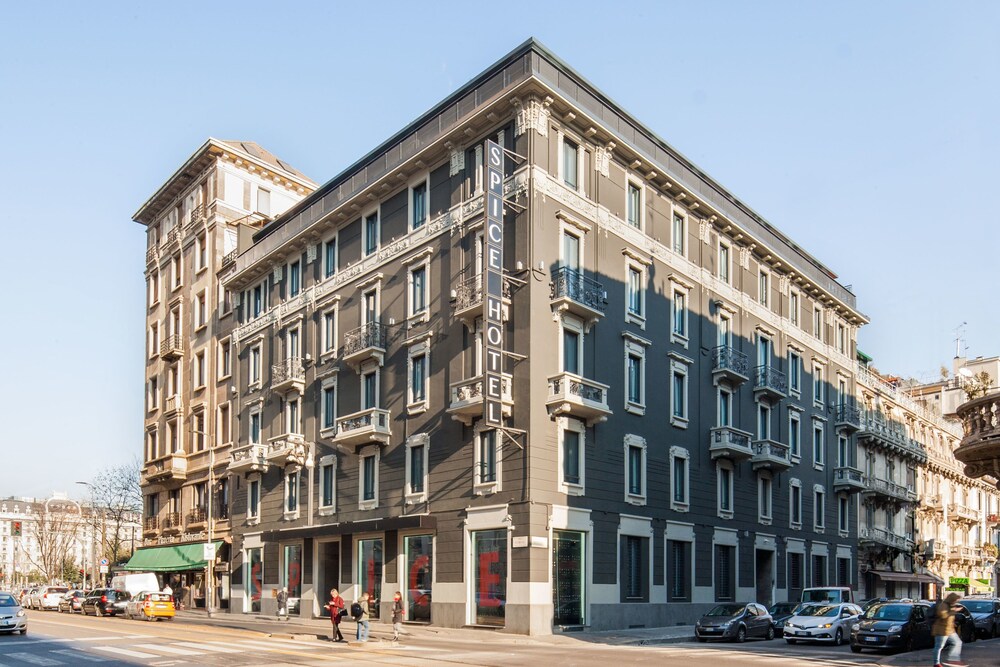 Facciata hotel