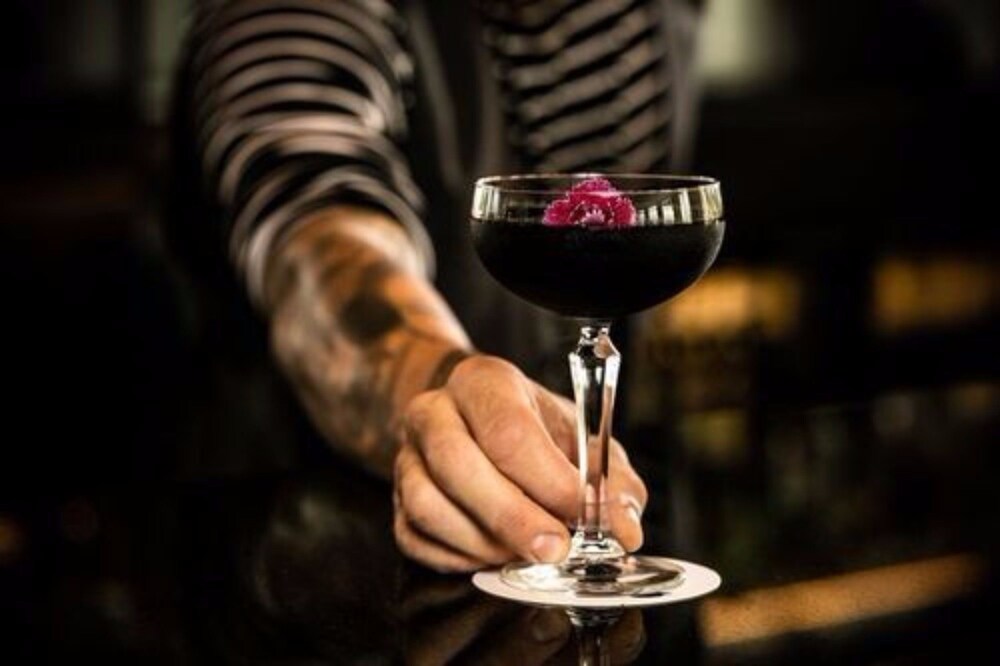 Hotel Bar