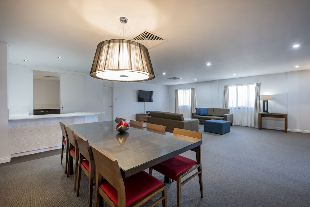 Apartment, 3 Bedrooms - In-Room Dining