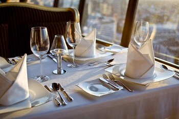 Couples Dining
