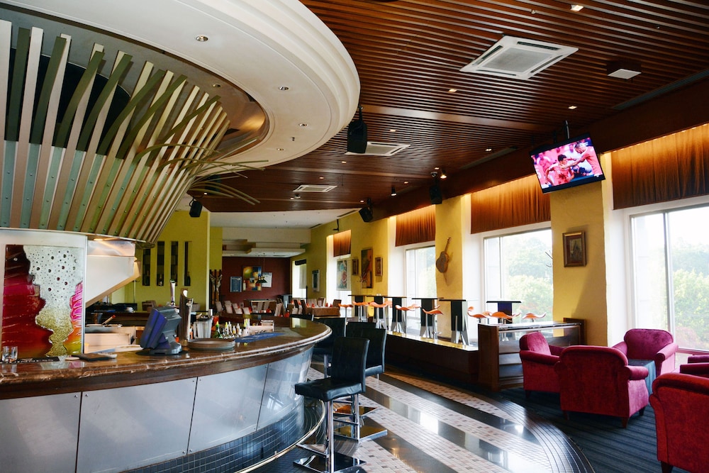Hotel Bar