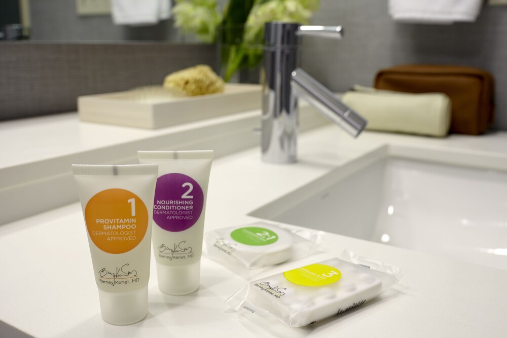 Bathroom amenities, Hyatt Place Orlando Airport