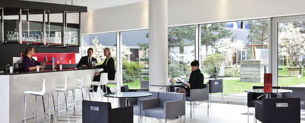 Hotel Bar