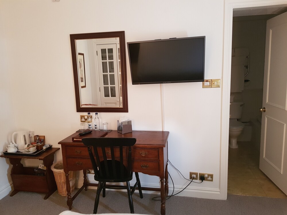 In-Room Business Center