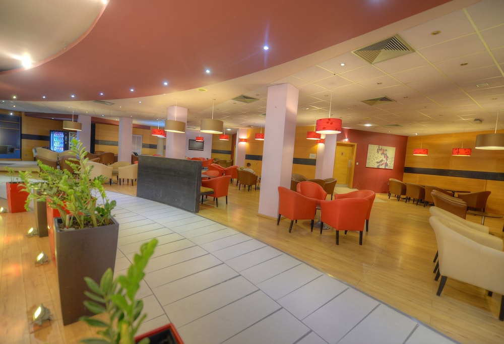 Hotel Lounge