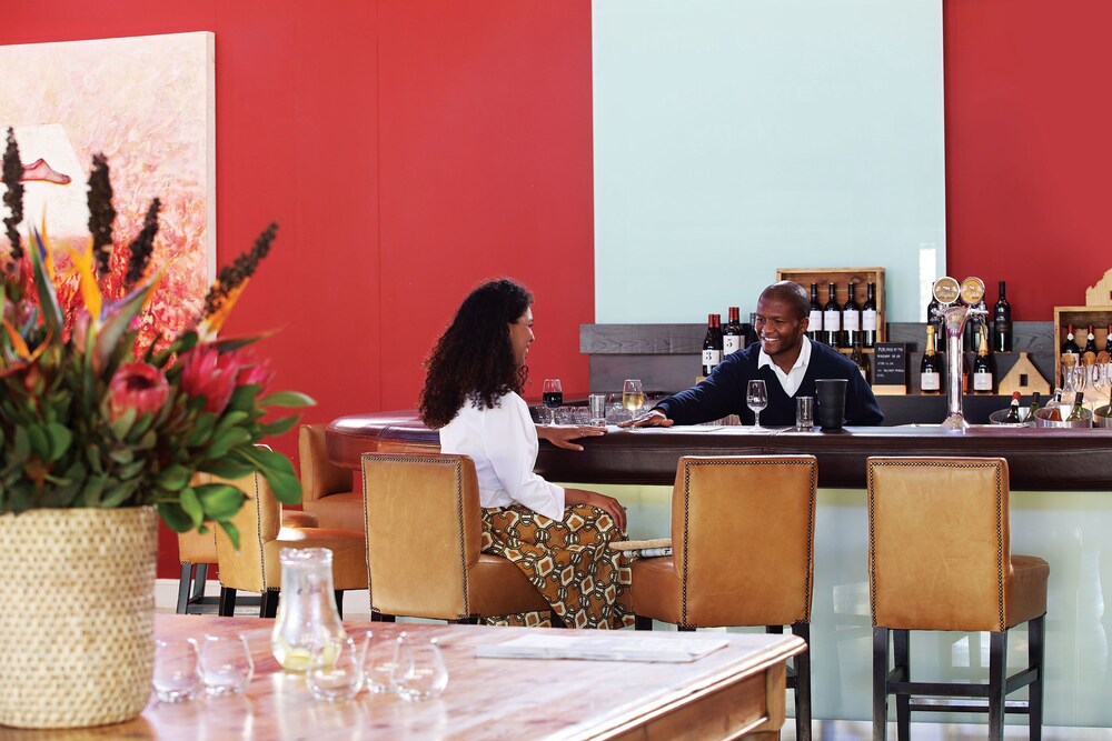 Hotel Bar