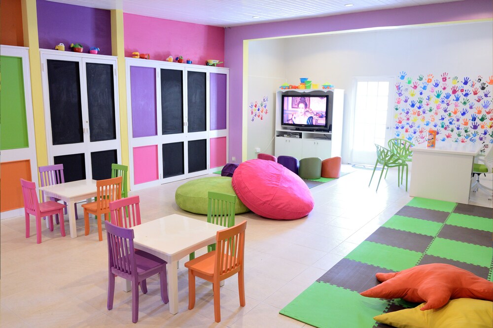 Childrens Play Area - Indoor