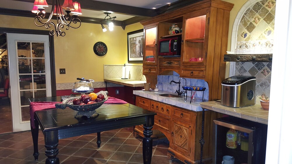 In-Room Kitchen