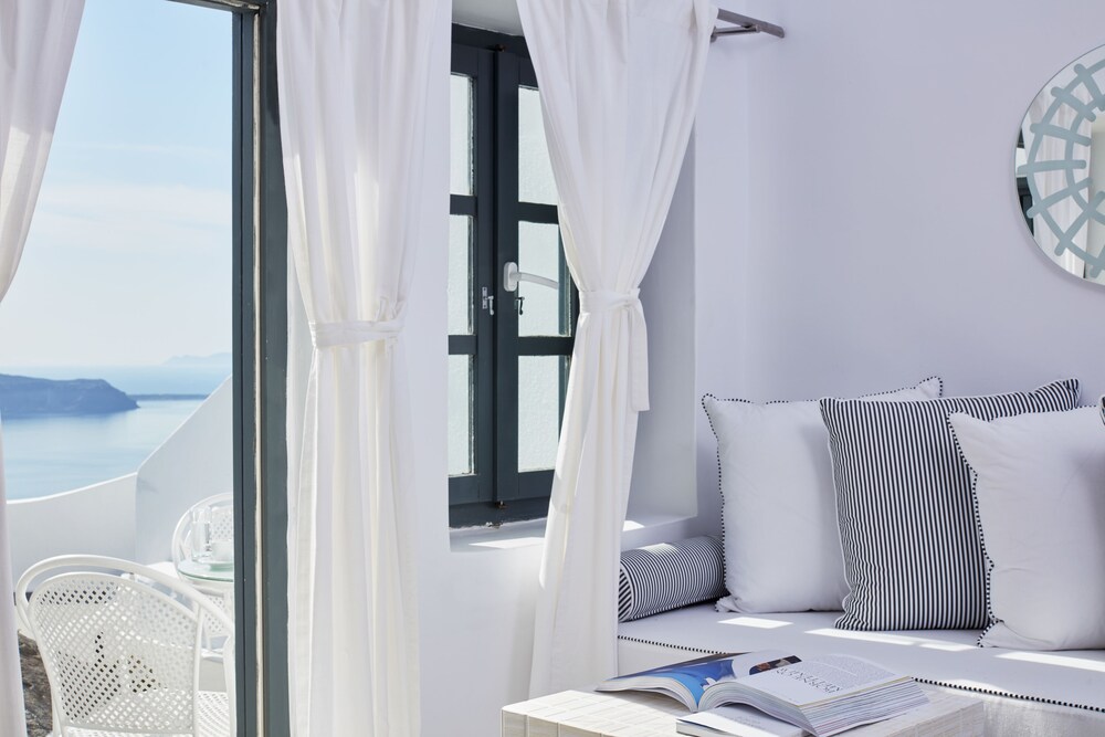 Junior Suite - Guestroom