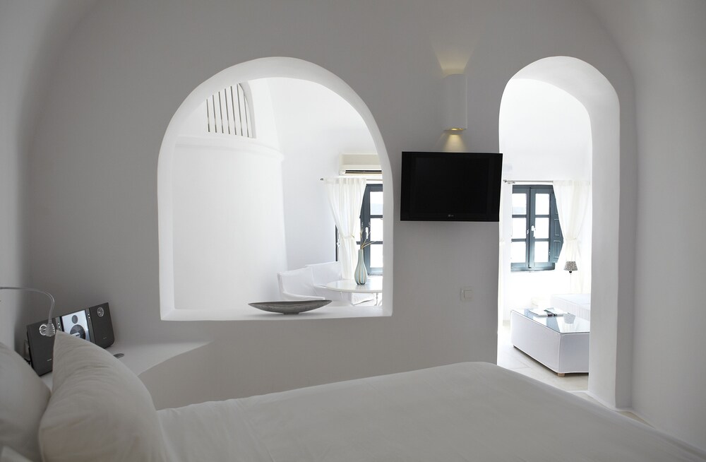 Superior Suite, Jetted Tub - Guestroom