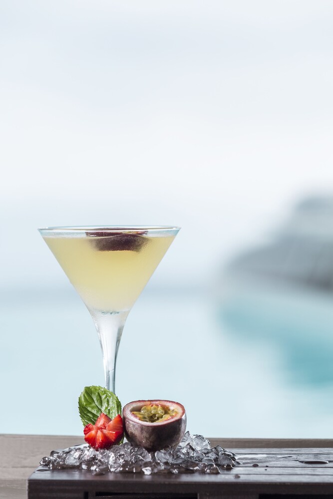 Poolside Bar