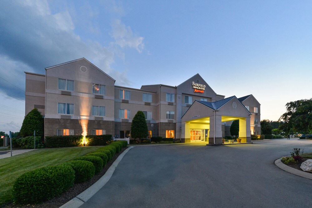Hotel Front - Evening/Night