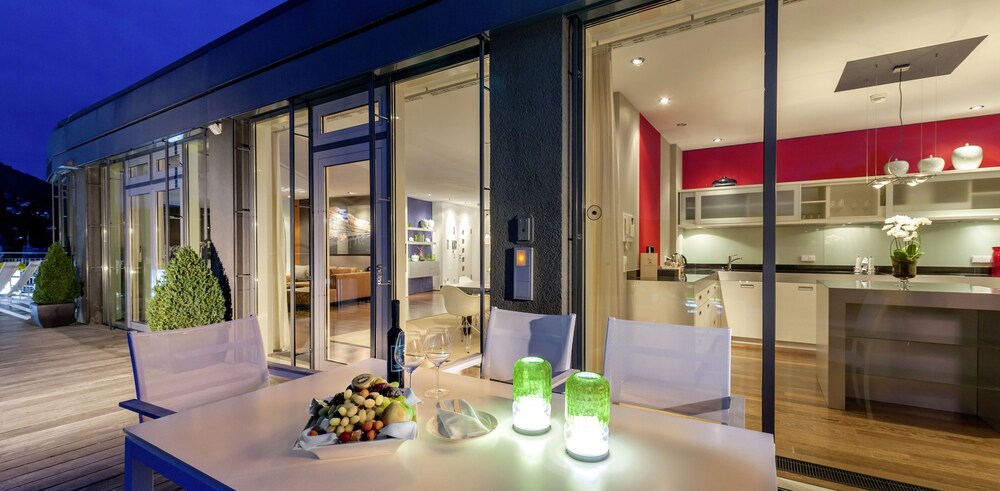 In-Room Kitchen