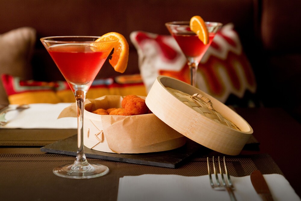 Hotel Bar