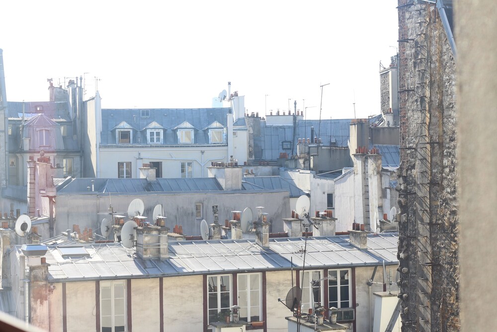 Guestroom View