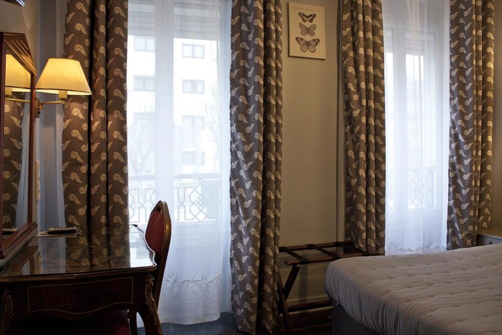 Guestroom