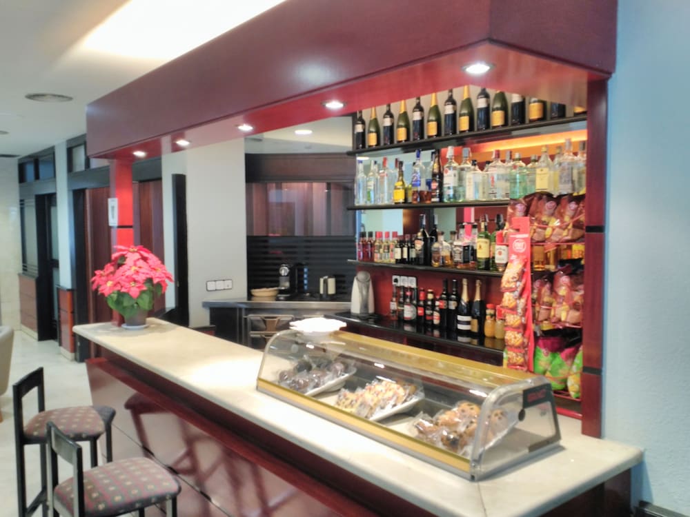 Hotel Bar