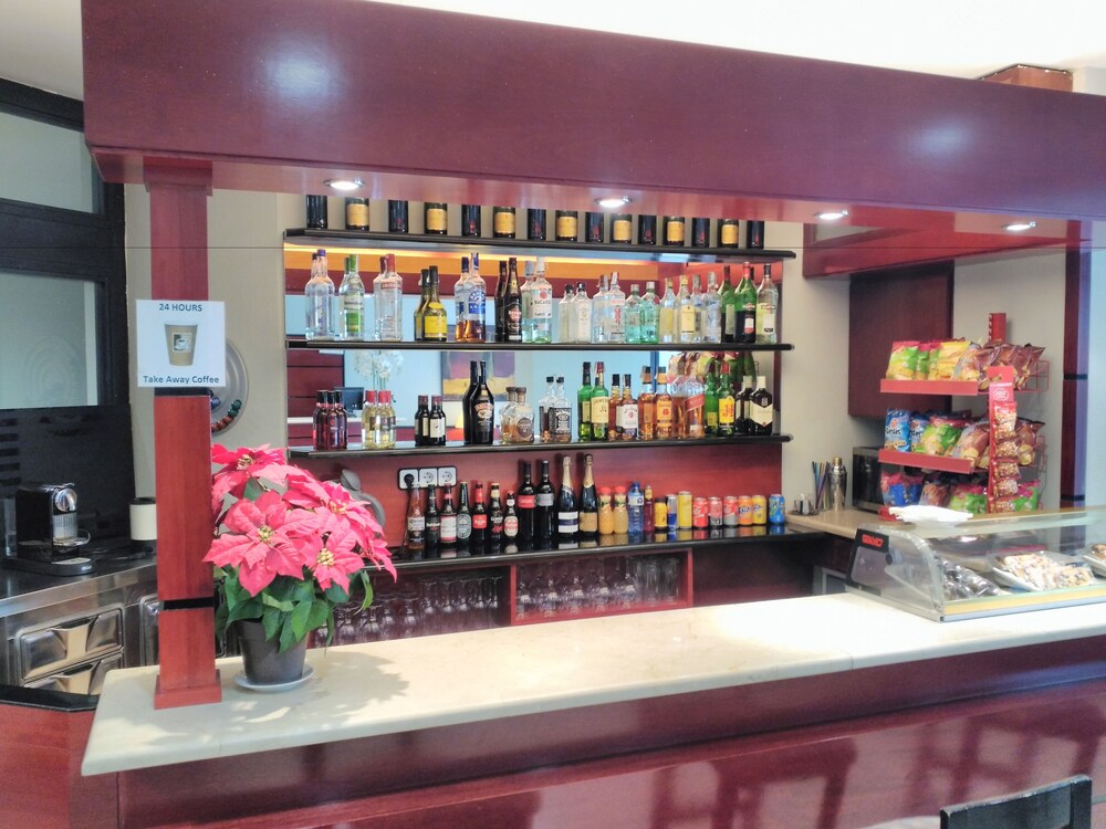 Hotel Bar