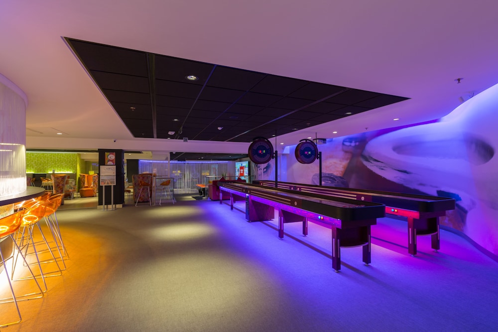 Hotel Bar