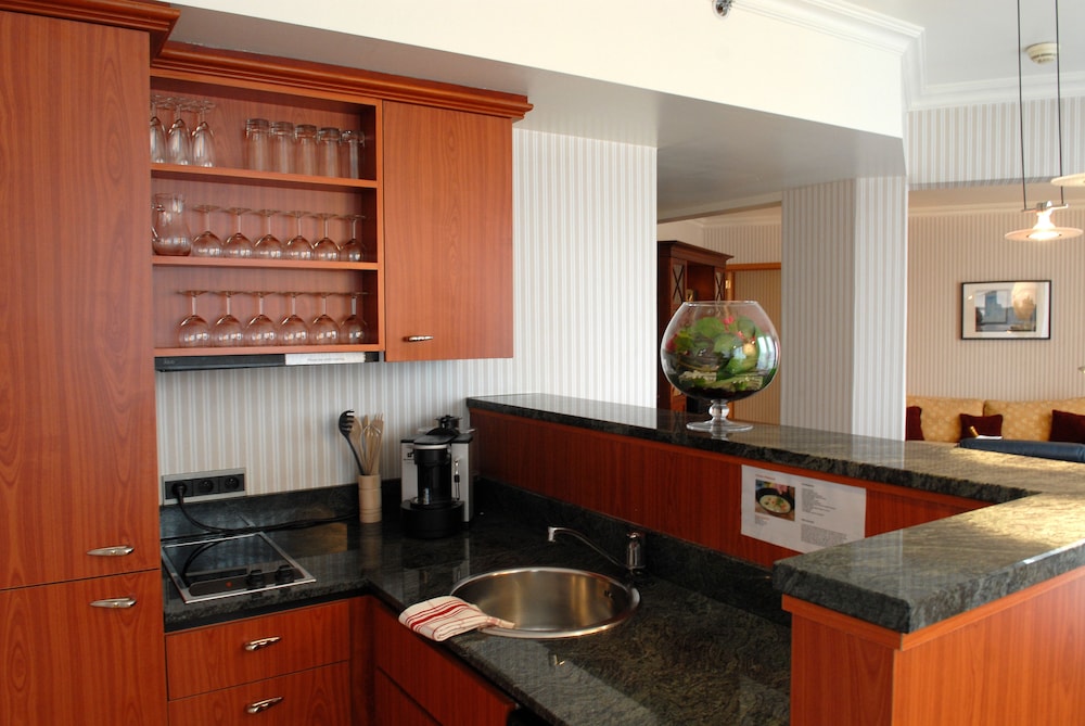 Apartment - In-Room Kitchenette