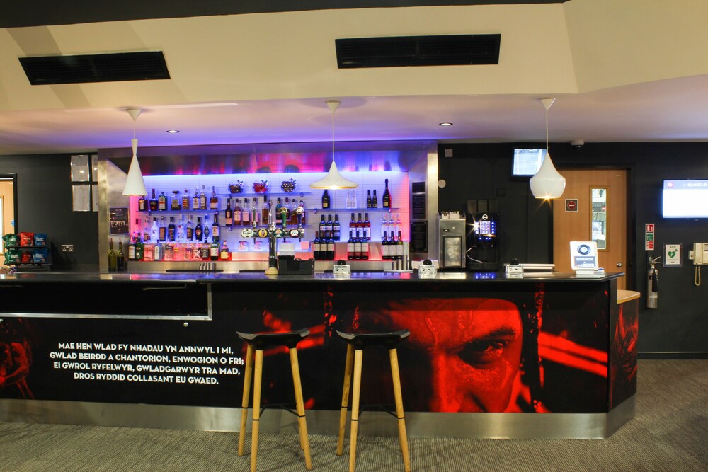 Hotel Bar