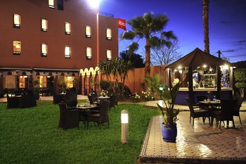 Food Court