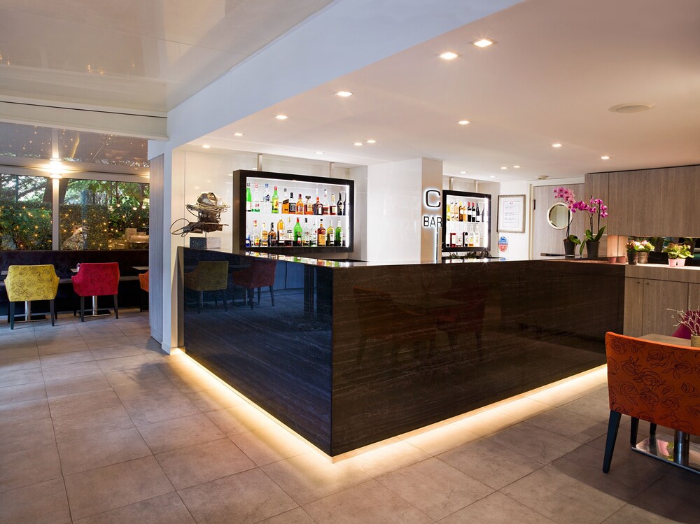 Hotel Lounge