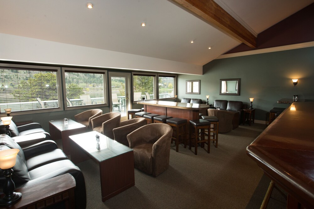 Hotel Lounge