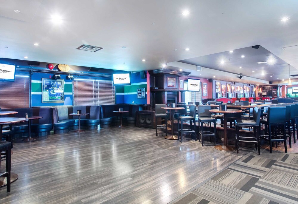Hotel Bar