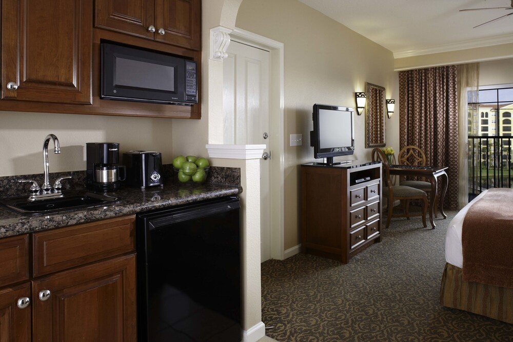 Room, 1 King Bed, Accessible, Bathtub - In-Room Kitchenette