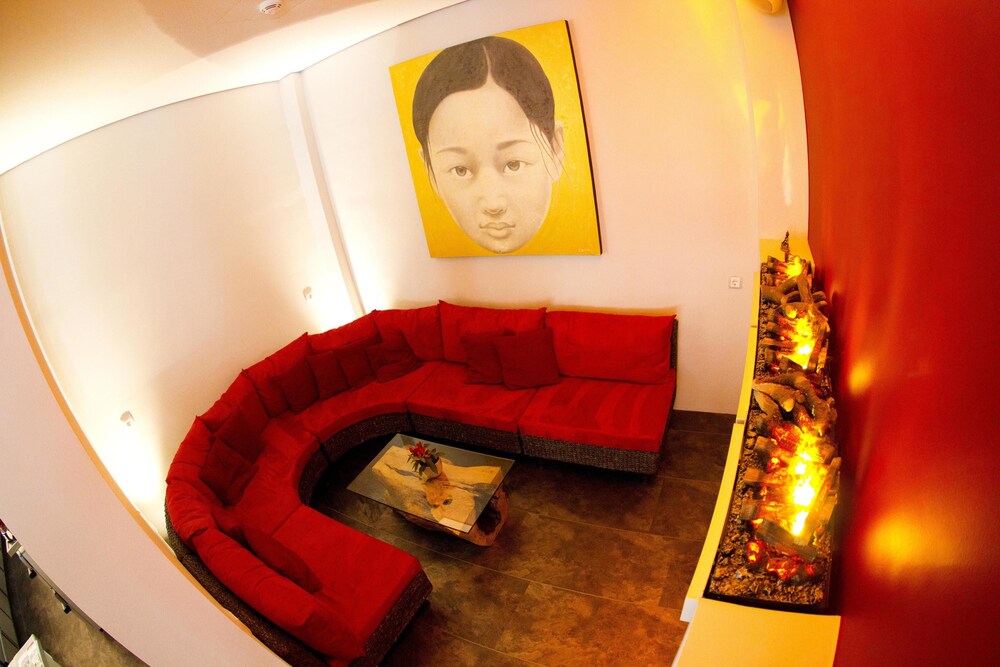 Hotel Lounge