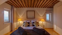 Suite, 2 Bedrooms