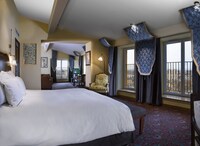 Master Suite Medicis