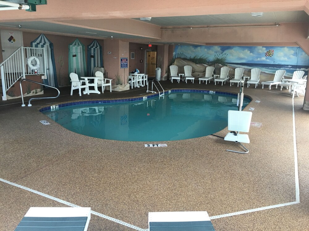 Indoor/Outdoor Pool