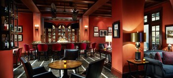 Hotel Lounge