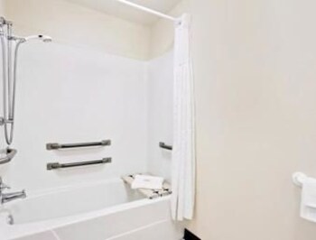 Myrtle Beach Vacations - Baymont Inn And Suites Georgetown/Near Georgetown Marina - Property Image 19