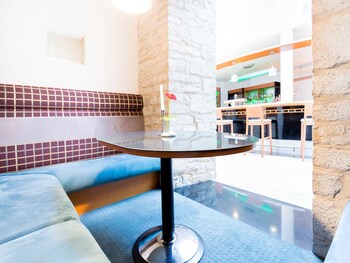 Hotel Lounge