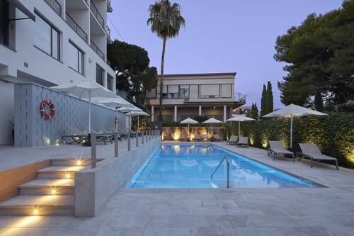 Nuria Hotel