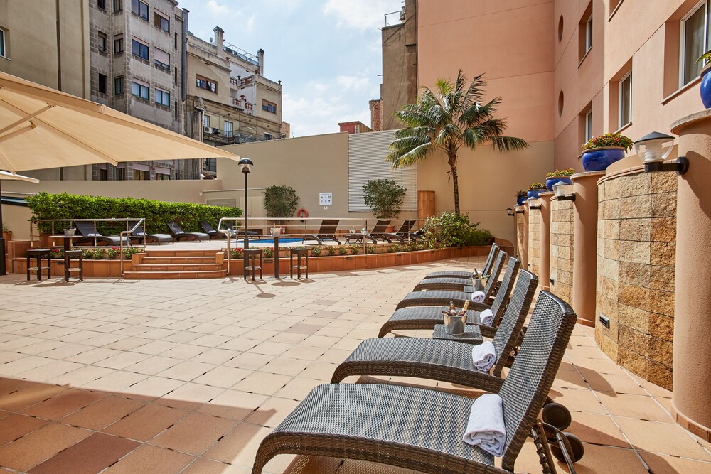 Sundeck