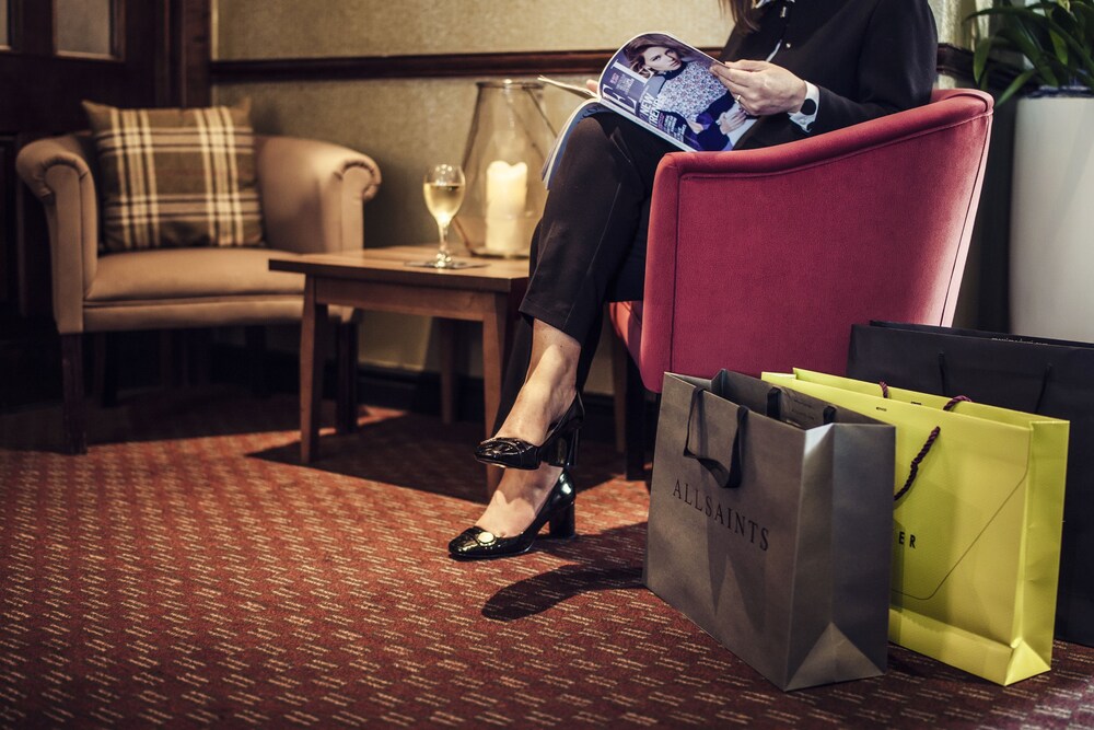 Hotel Lounge