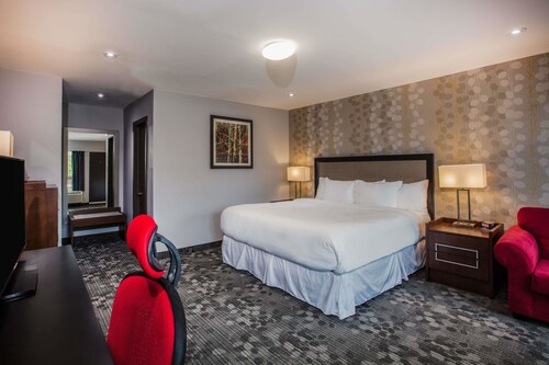 Ramada by Wyndham Jacksons Point