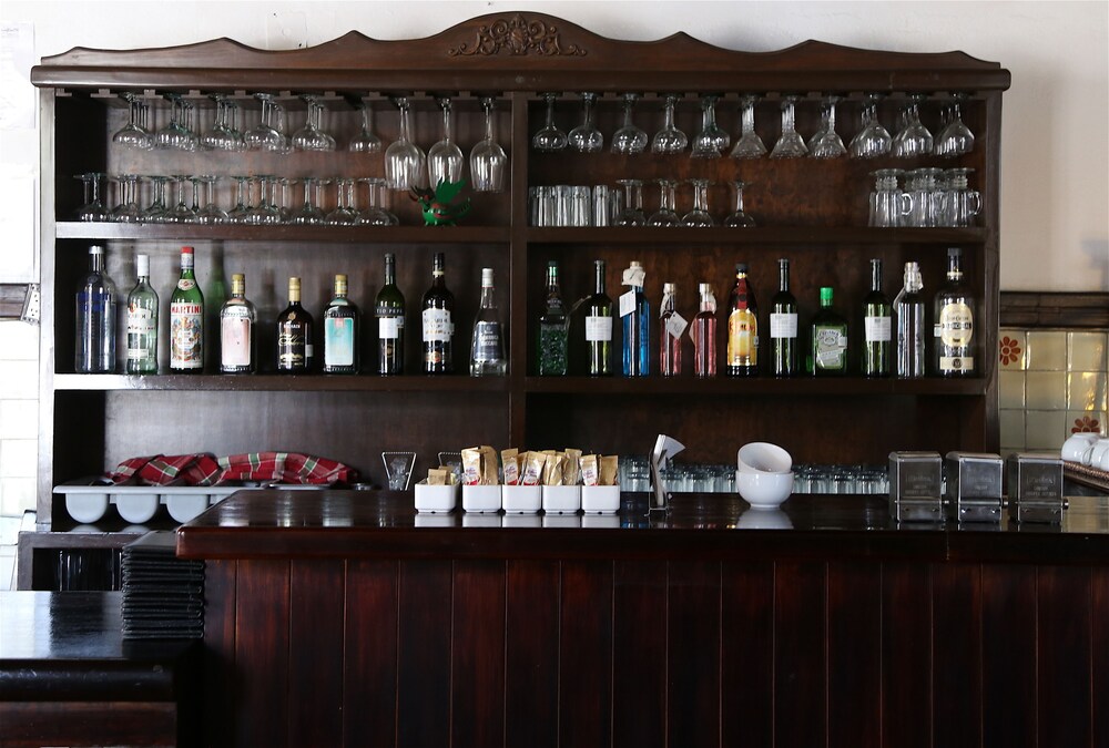 Hotel Bar