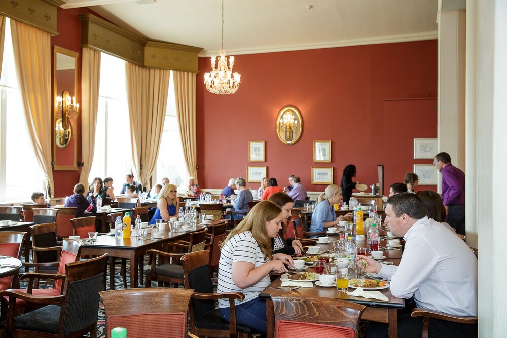 Restaurant, Crieff Hydro