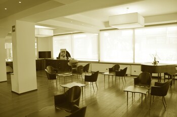 Executive Lounge